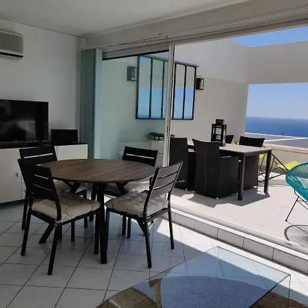 83 Rose Apartment